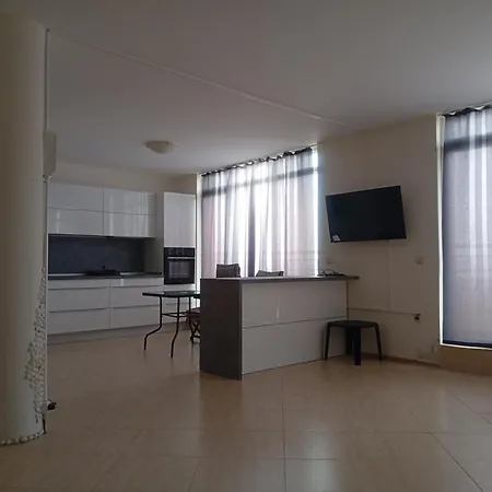 Midia Apartment *